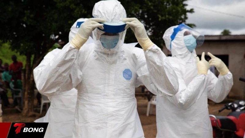 Dịch Ebola bùng phát và yêu cầu cách ly 21 ngày